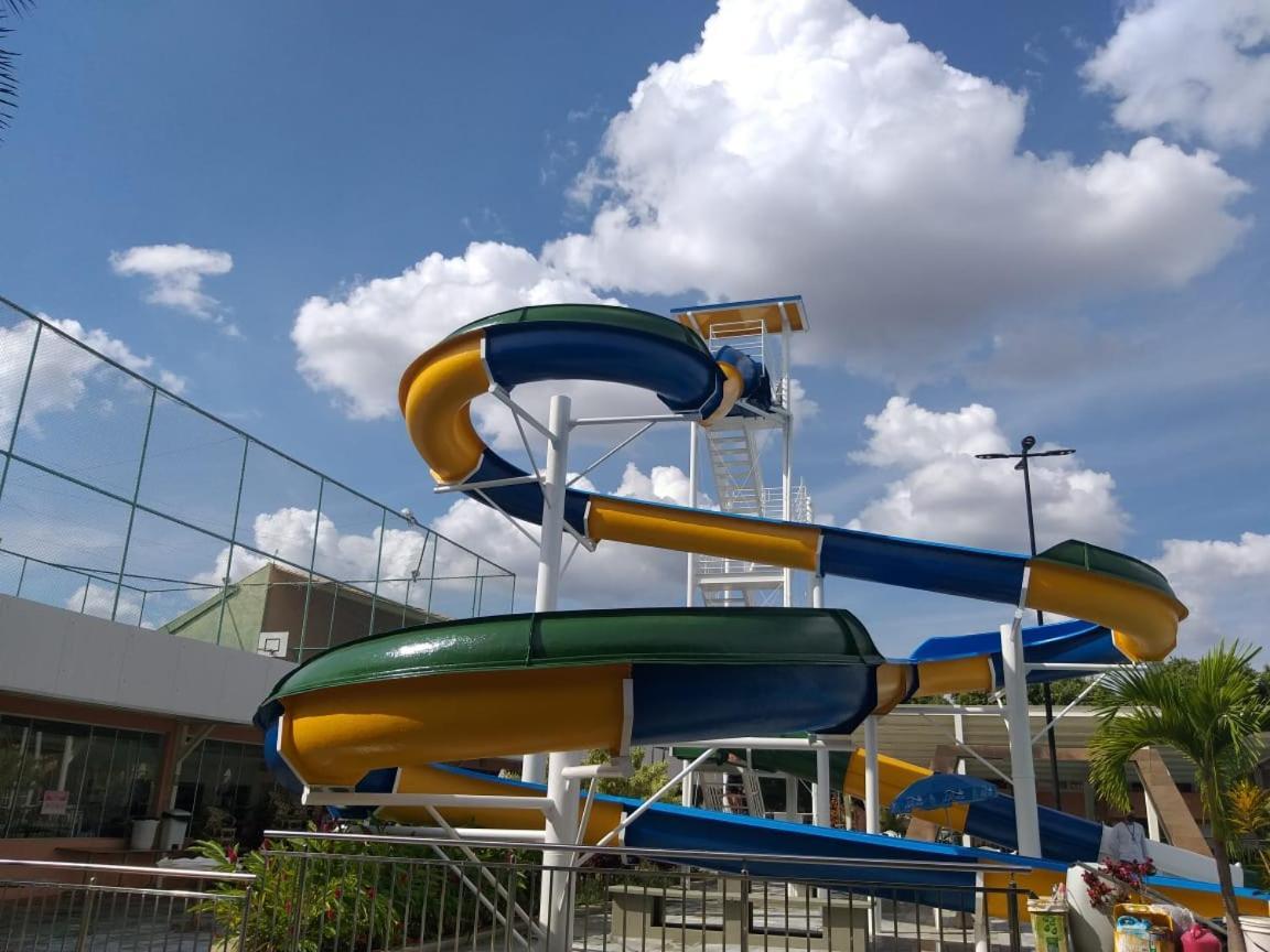 Diroma Fiori Apartment Калдас Новас Екстериор снимка